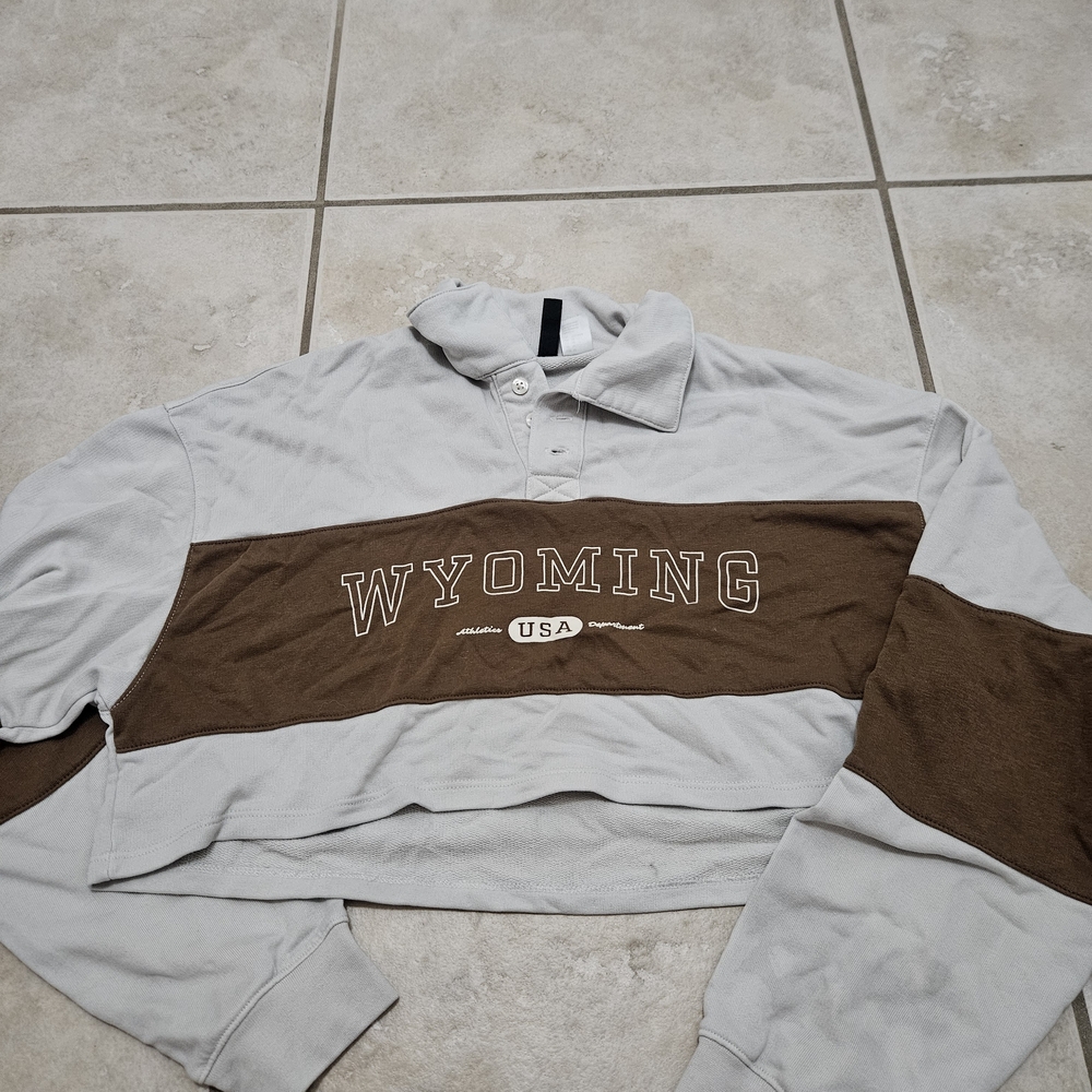 H&M Divided Light Gray Button-Up Shirt